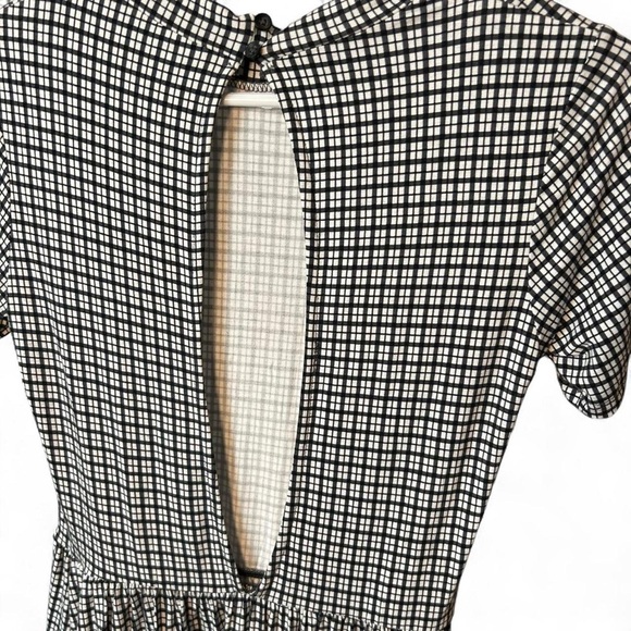 Forever 21 Black & White Plaid /Backless Dress – Size M - Picture 5 of 8
